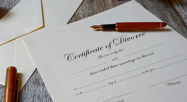 How long does a court divorce with children take in Romania?